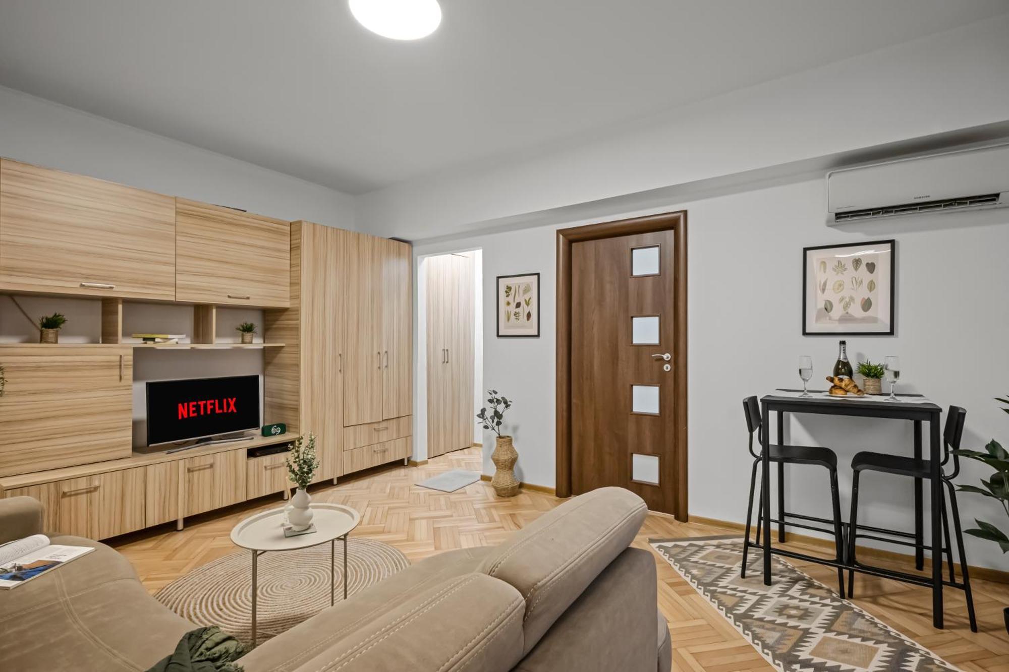 Earthy Escape - Central Apt With Balcony Bucharest Luaran gambar