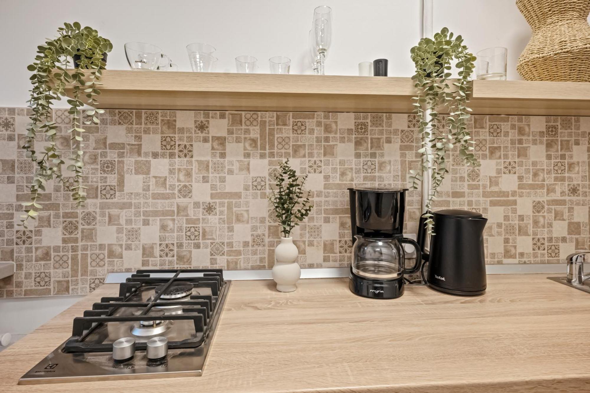Earthy Escape - Central Apt With Balcony Bucharest Luaran gambar