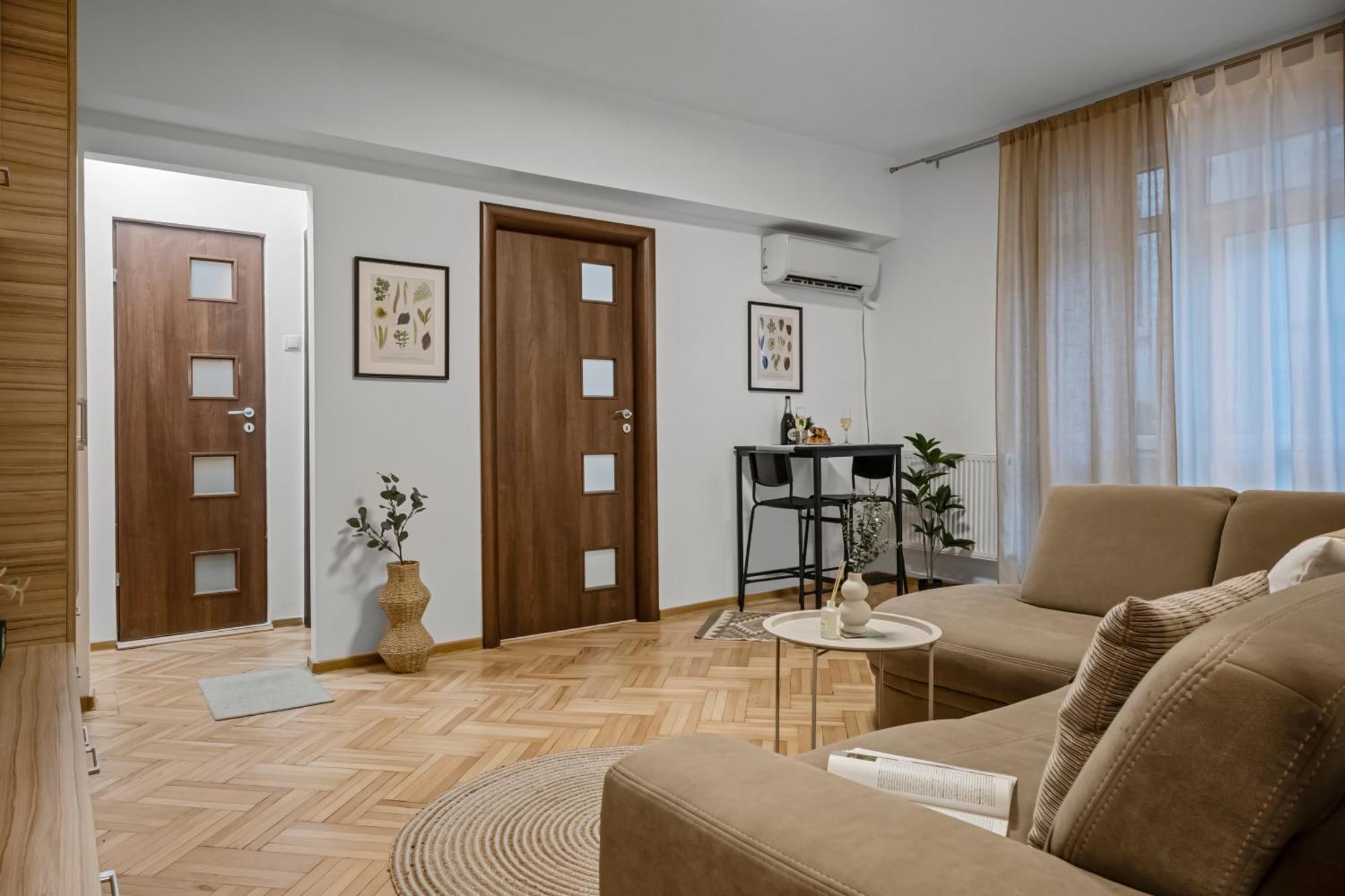 Earthy Escape - Central Apt With Balcony Bucharest Luaran gambar