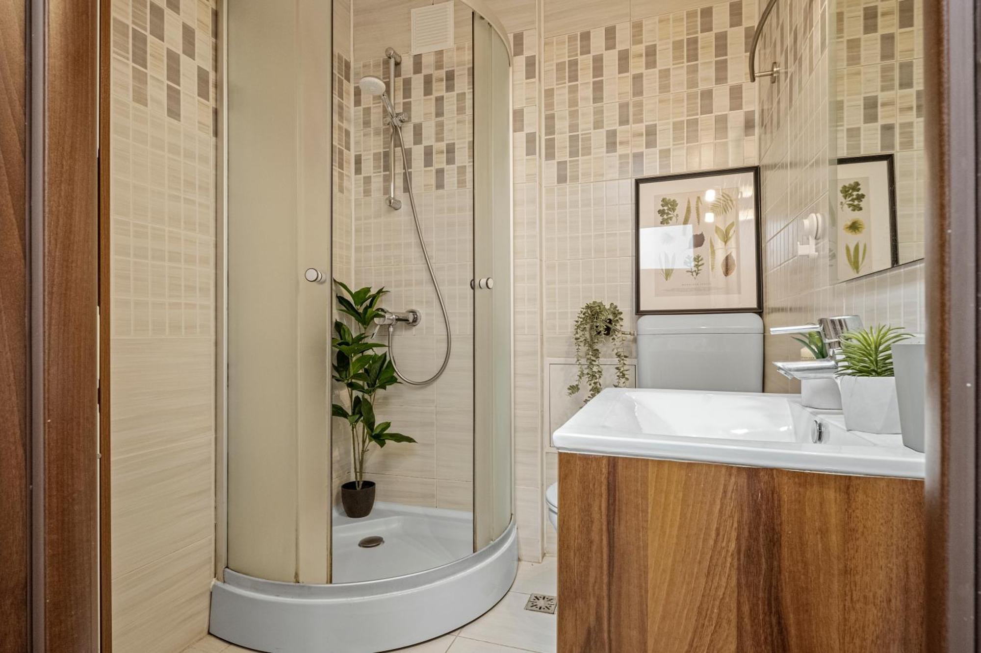 Earthy Escape - Central Apt With Balcony Bucharest Luaran gambar